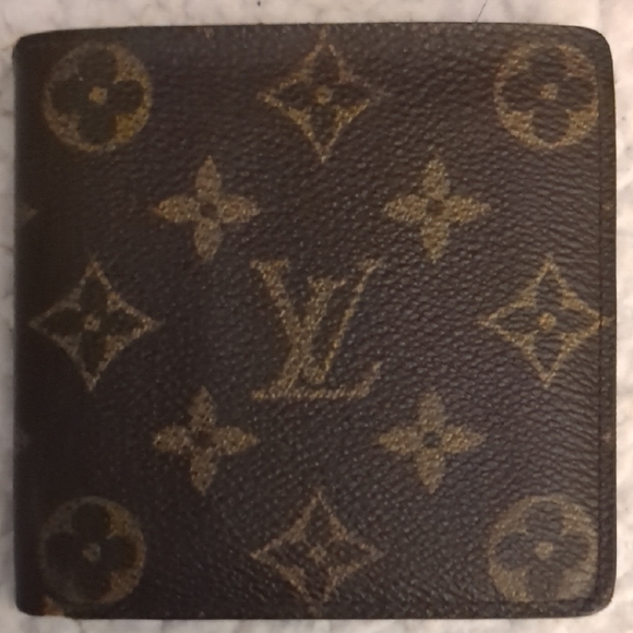 Louis Vuitton Monogram Marco Bifold Wallet - Picture 12 of 12
